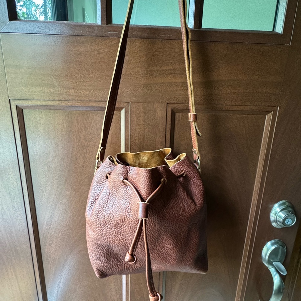 Brand new. Portland Leather Good bucket bag. Large. Nutmeg color.